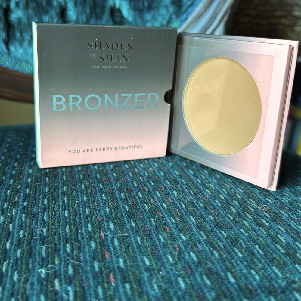Walnut Bronzer